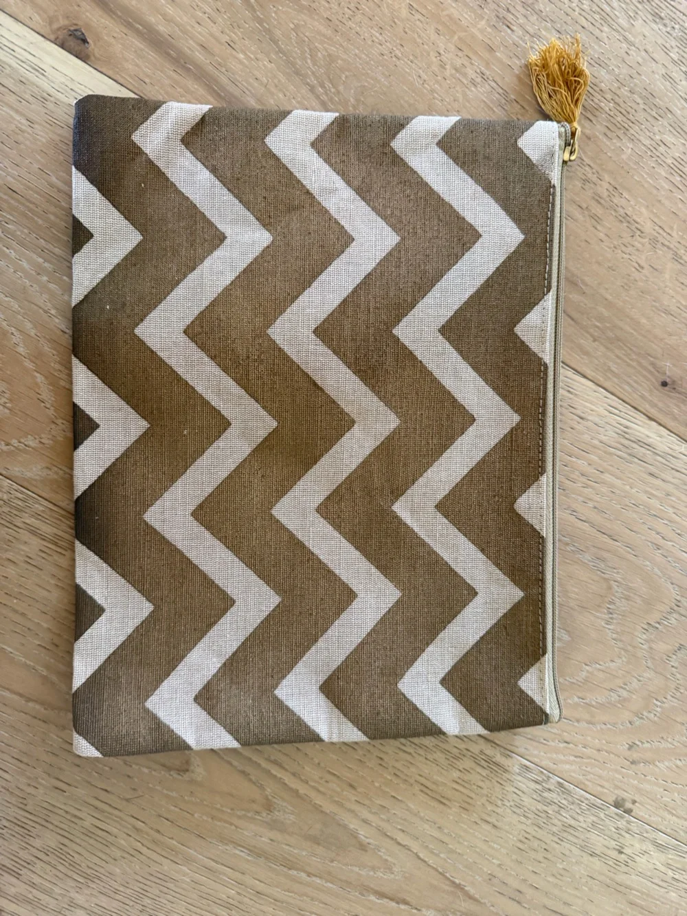 Mud Pie Chevron Canvas Clutch in Tan and White
